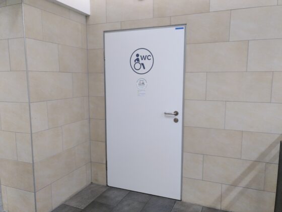 Das Behinderten-WC in der Nikolai-Garage.