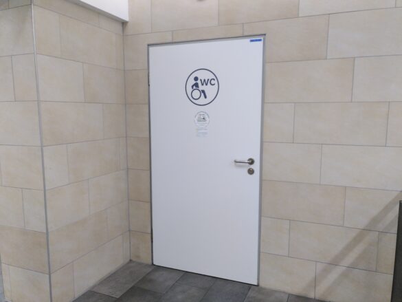 WC_Nikolai_3 Das Behinderten-WC in der Nikolai-Garage.