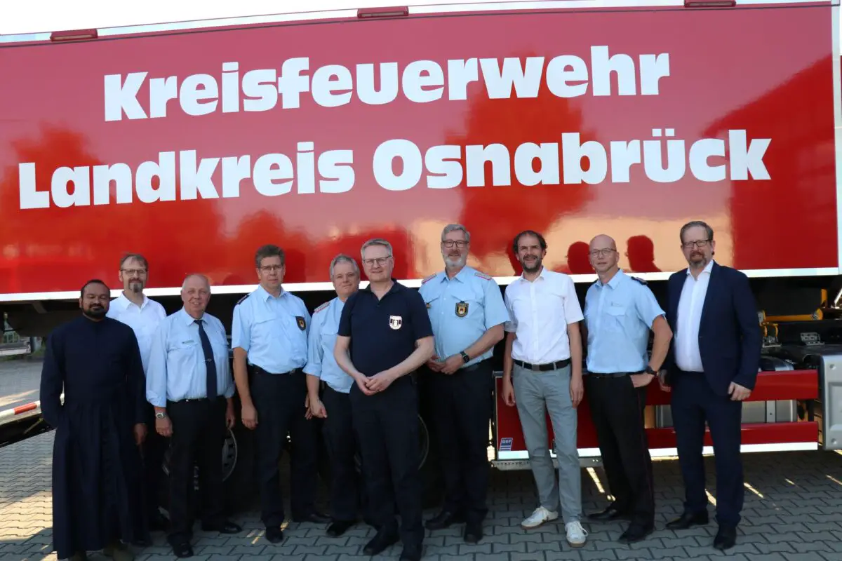 Gute Nachricht des Tages: Kreisfeuerwehr Osnabrück erhält modernes Wechselladerfahrzeug Neuer Wechsellader für die Kreisfeuerwehr Osnabrück