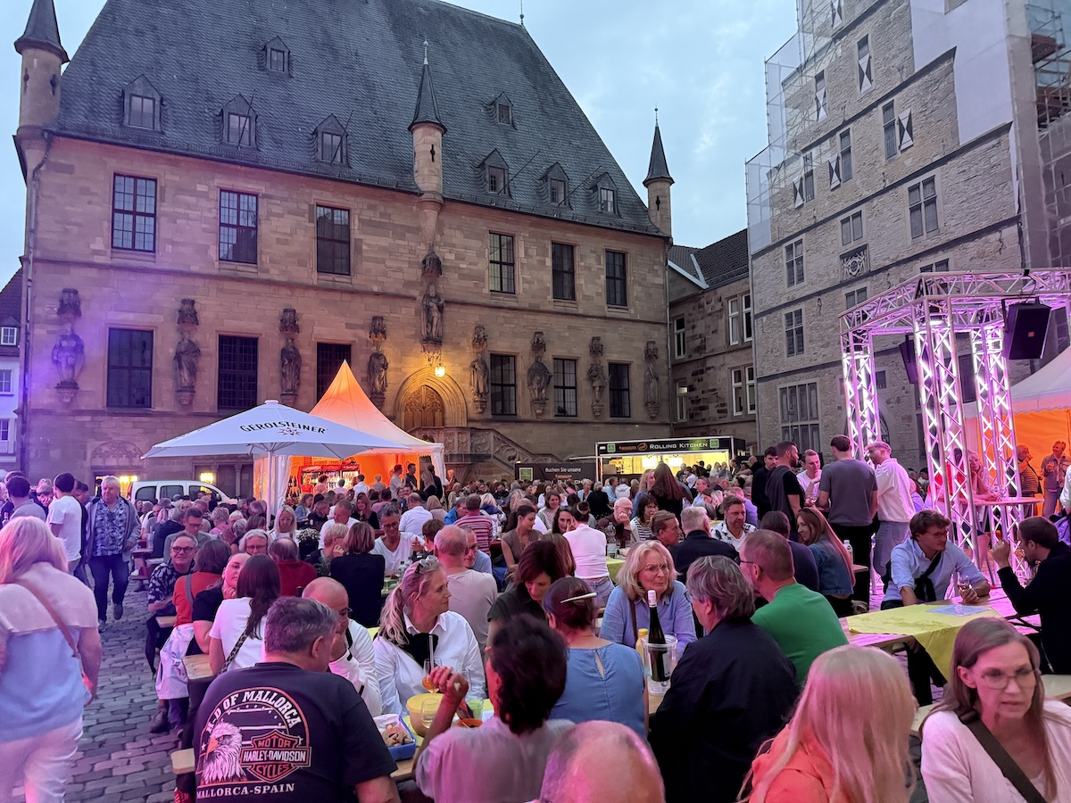 Viel los bereits bei der Eröffnung: 19. Osnabrücker Weintage am Donnerstag