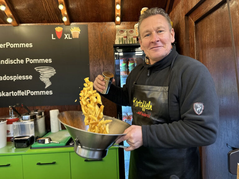 Willi Marx Senior macht "Kartoffeln mal anders" / Foto: Pohlmann,