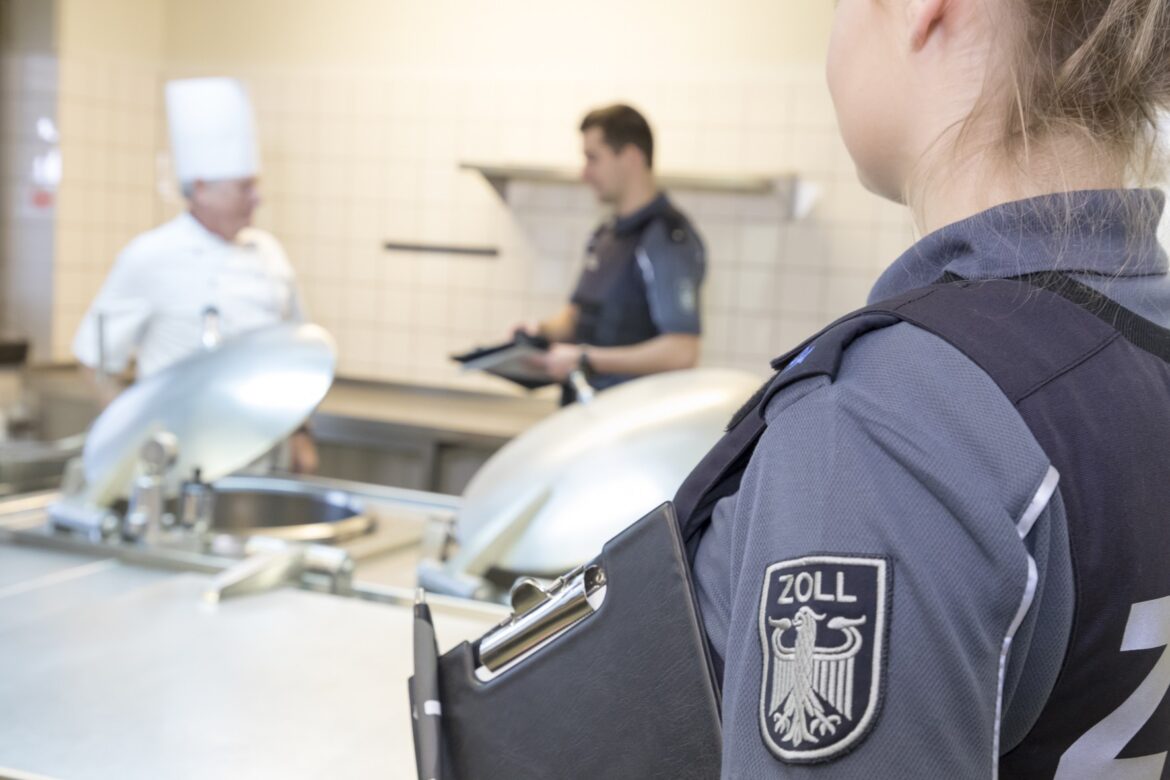 Zoll prüft Gastronomie / Hauptzollamt Osnabrück